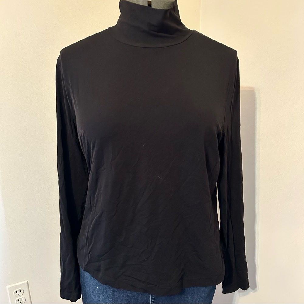 St. John Black Turtleneck Long Sleeve Top size XL